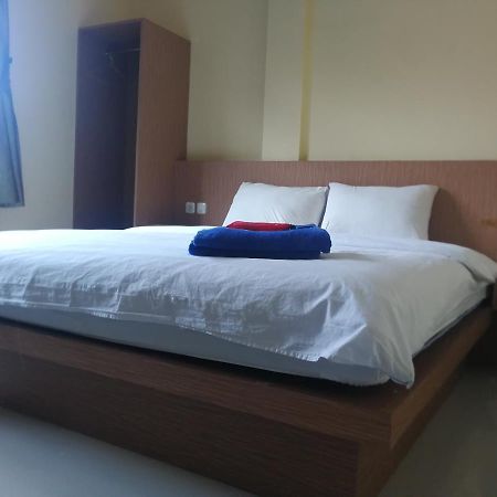 Hotel Mayang Sari 1 ジャンビ エクステリア 写真